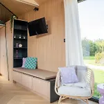 Luxe Tinyhouse 2 Op Minicamping In Waarde