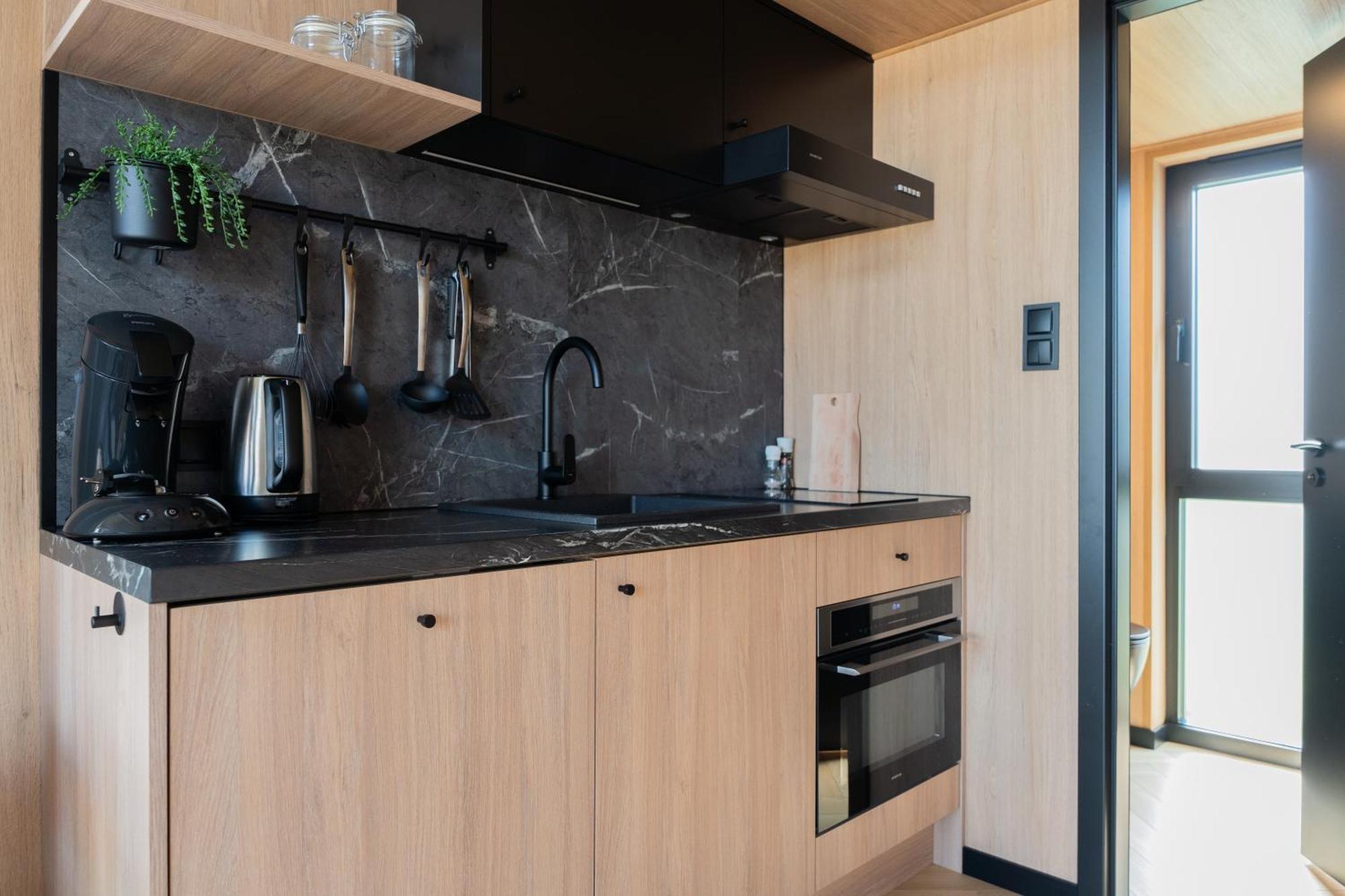 Luxe Tinyhouse 2 Op Minicamping In Waarde