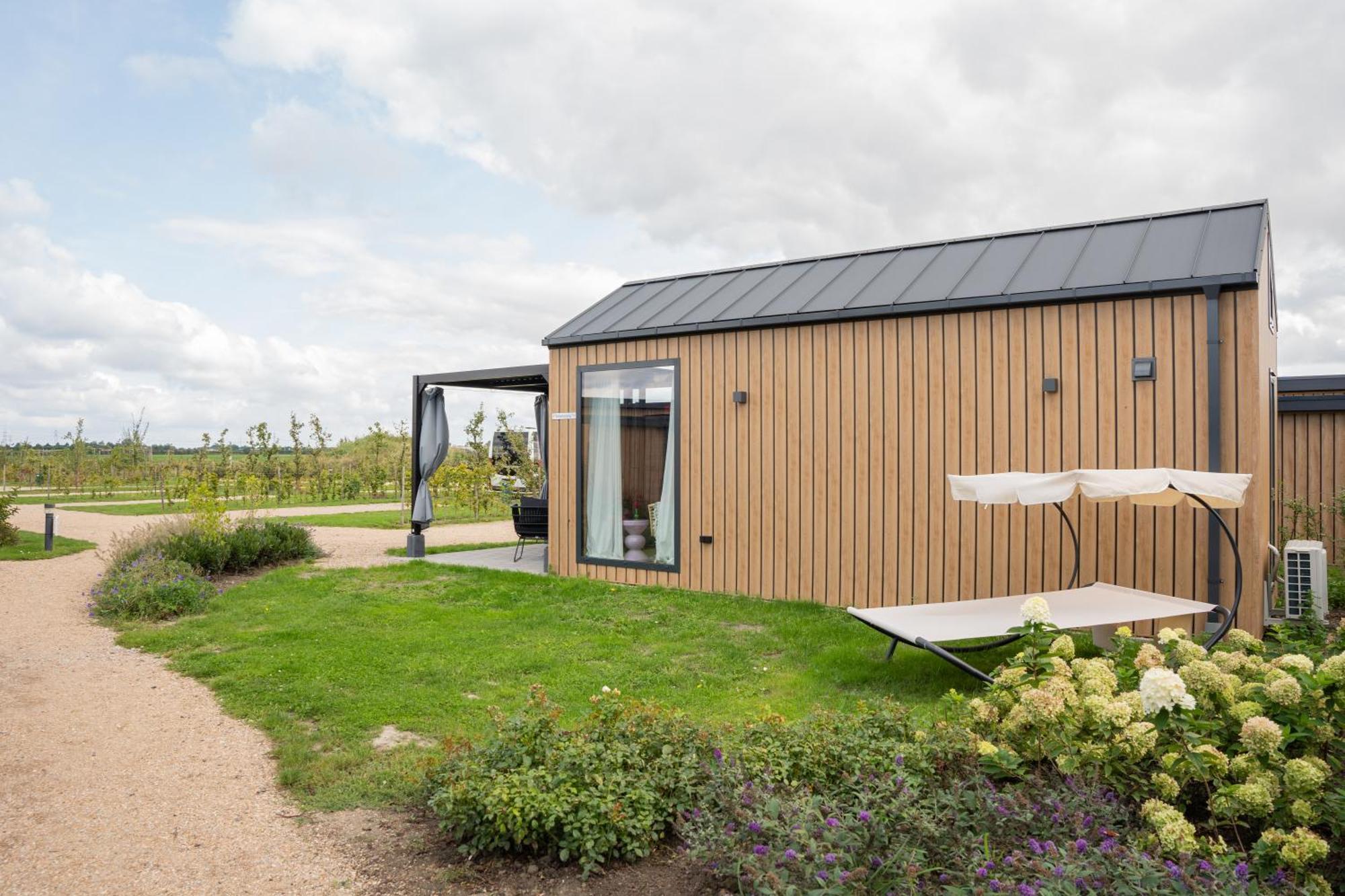 Luxe Tinyhouse 2 Op Minicamping In *
